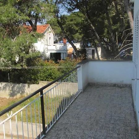Haus In Ugljan Mit Terrasse, Garten Und Grill * Sušica